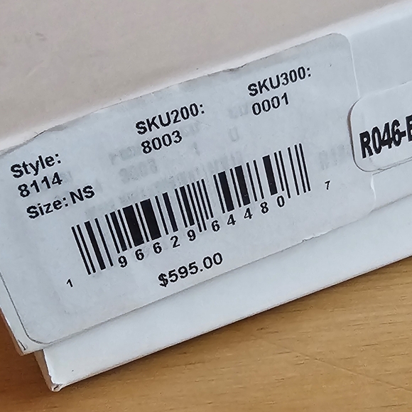 Moschino Wallet - Picture 8 of 9